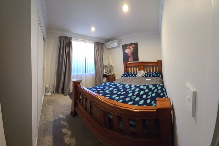 Photo of property in 15 Raki Street, Pukekohe, 2120