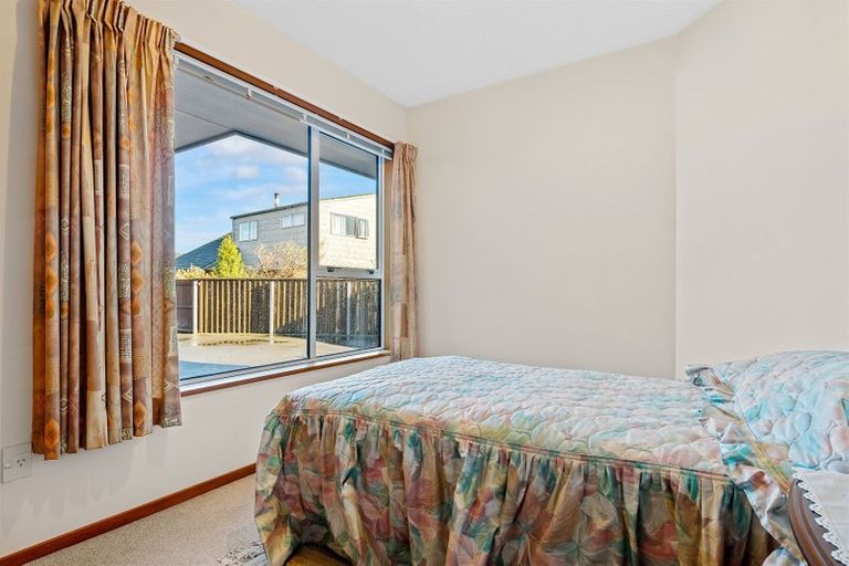 Photo of property in 2/172 Cashmere Road, Hoon Hay, Christchurch, 8025