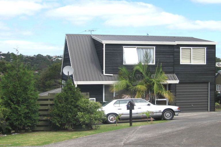 Photo of property in 1/5 Antrim Grove, Bayview, Auckland, 0629