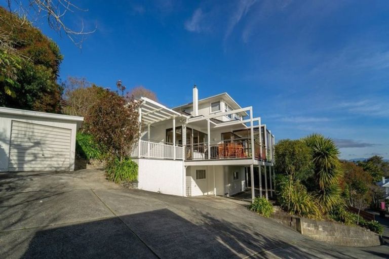 Photo of property in 16 Moncrieff Avenue, Britannia Heights, Nelson, 7010