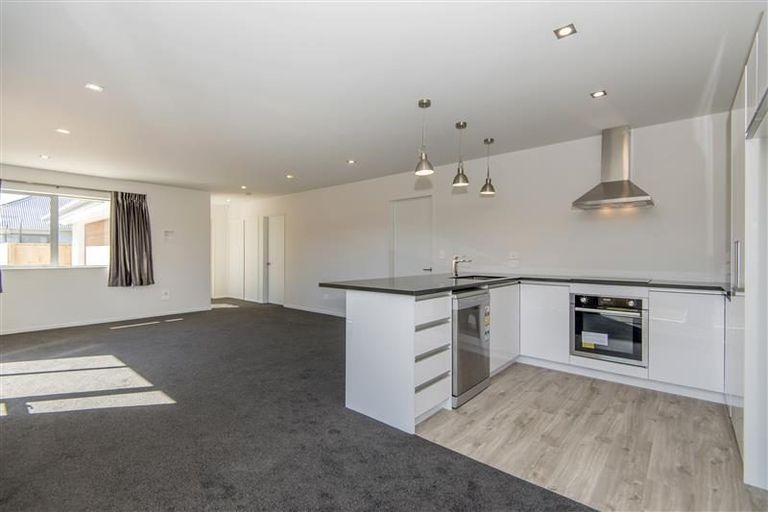 Photo of property in 76a Brynley Street, Hornby, Christchurch, 8042