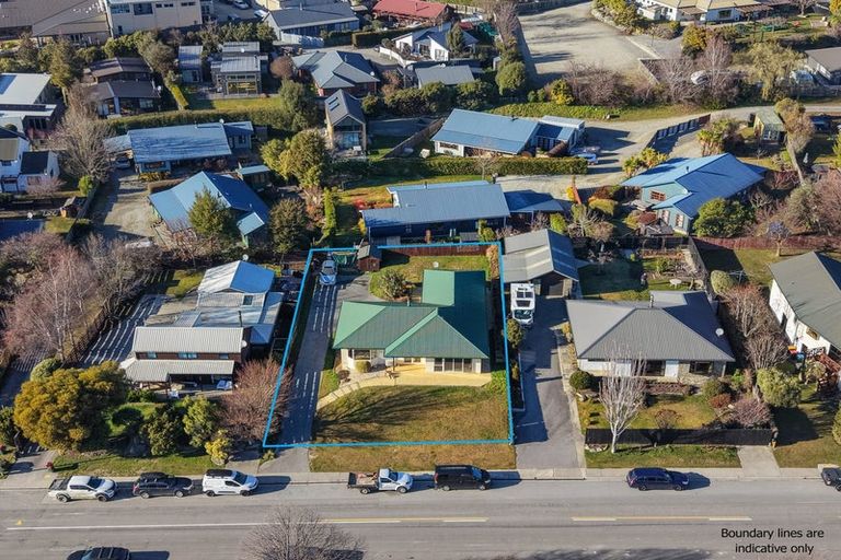 Photo of property in 7 Kings Drive, Wanaka, 9305