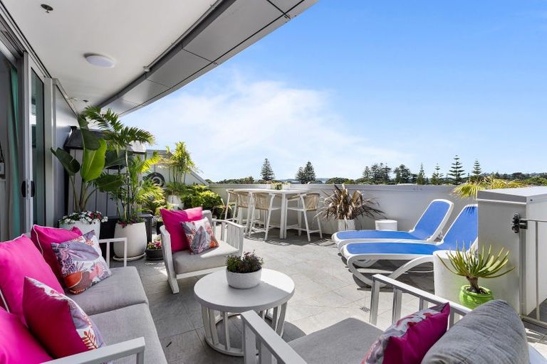 Photo of property in 416/11 Tamariki Avenue, Orewa, 0931