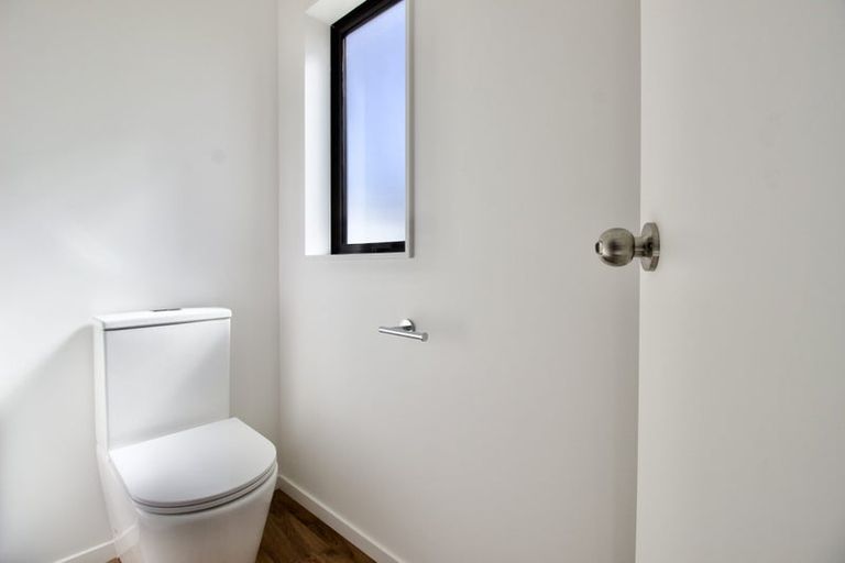 Photo of property in 111b Lancaster Road, Beach Haven, Auckland, 0626