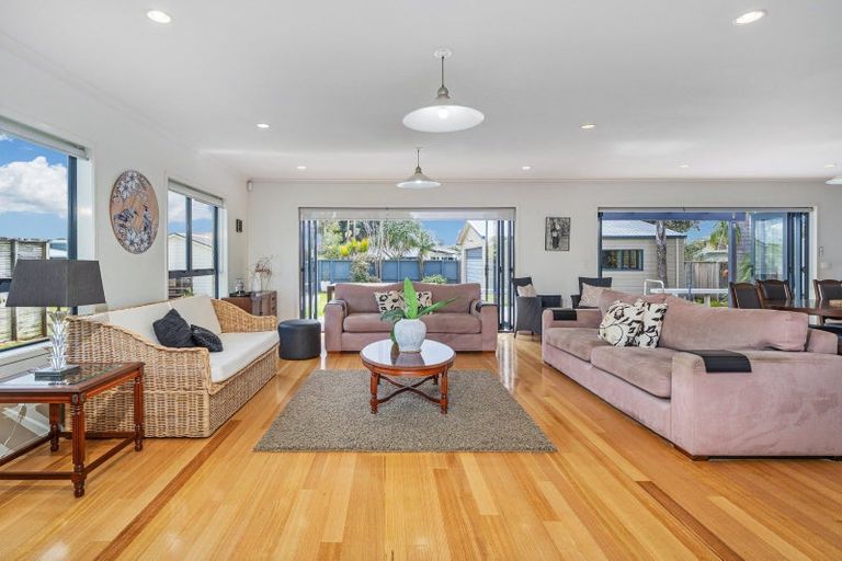 Photo of property in 136 Waimaire Avenue, Matarangi, Whitianga, 3592