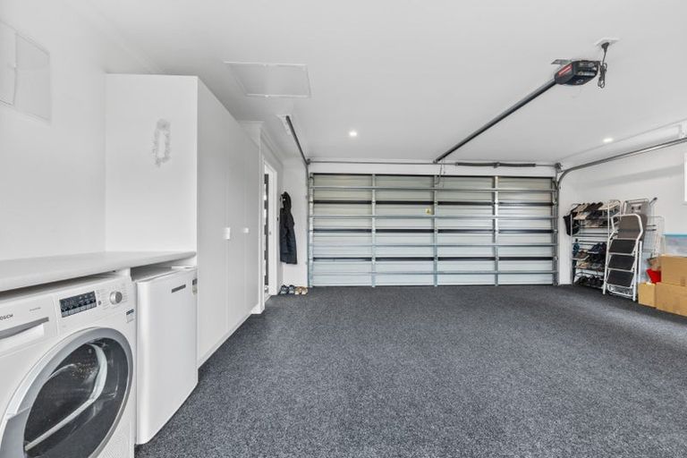 Photo of property in 32 Whiteley Street, Moturoa, New Plymouth, 4310