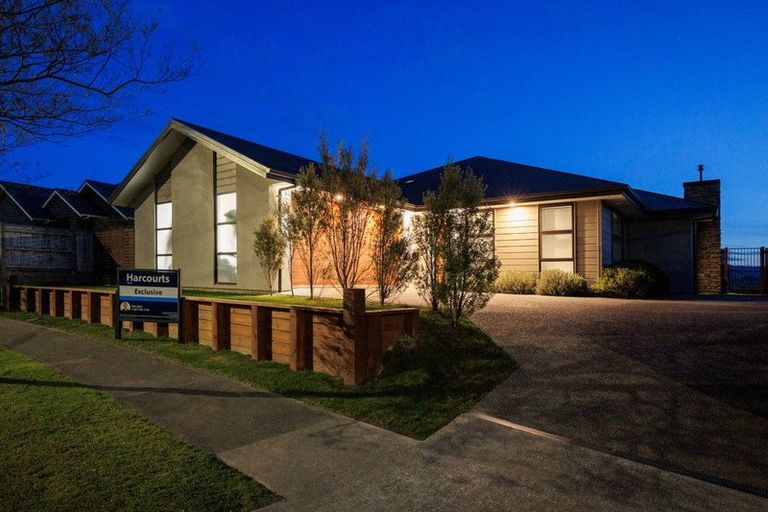 Photo of property in 156 Pacific Drive, Fitzherbert, Palmerston North, 4410