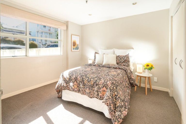 Photo of property in 199 Tasman Street, Mount Cook, Wellington, 6021