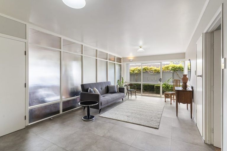 Photo of property in 3 Sea View Terrace, Cockle Bay, Auckland, 2014