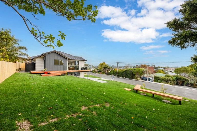 Photo of property in 12a Walbrook Road, Manly, Whangaparaoa, 0930
