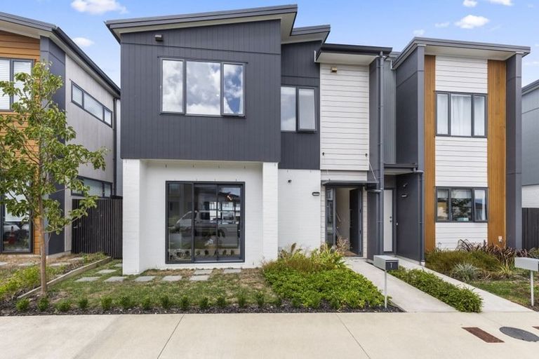 Photo of property in 7 Dorricott Avenue, Hobsonville, Auckland, 0616