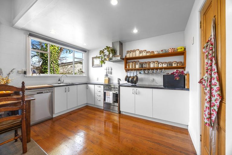 Photo of property in 1/221 Edgeware Road, Edgeware, Christchurch, 8013