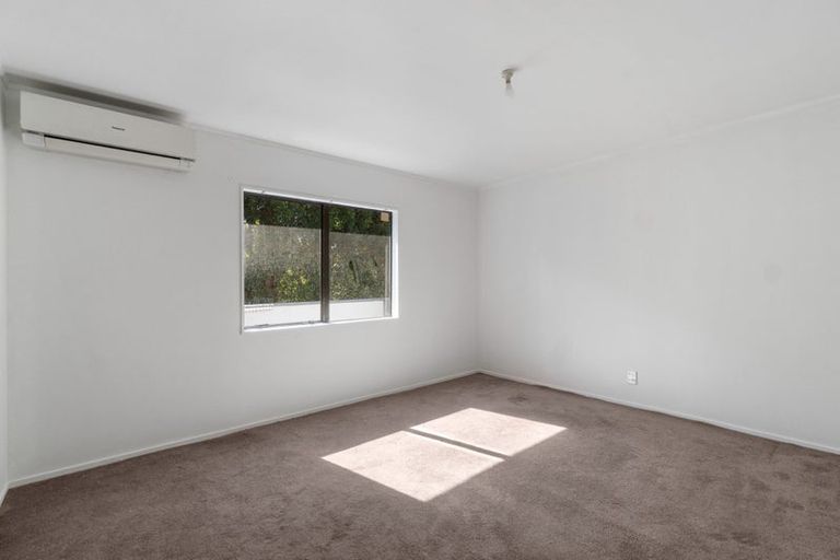 Photo of property in 41 D'oyly Drive, Stanmore Bay, Whangaparaoa, 0932