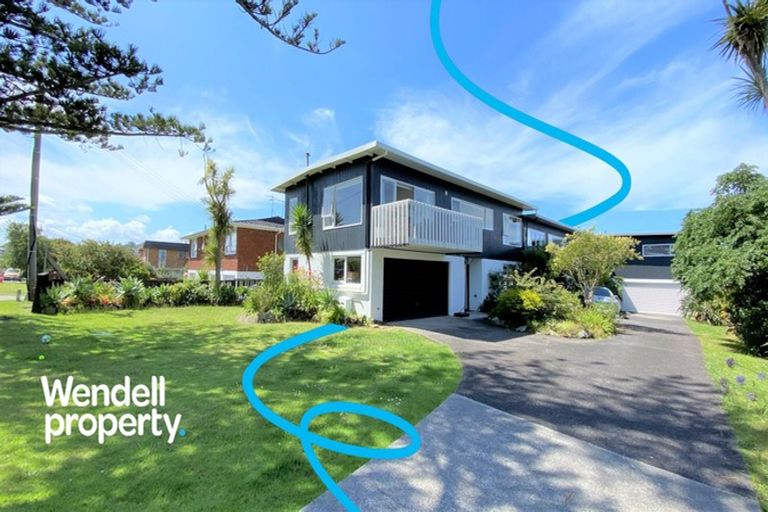 Photo of property in 1/29 Rangitoto Terrace, Milford, Auckland, 0620