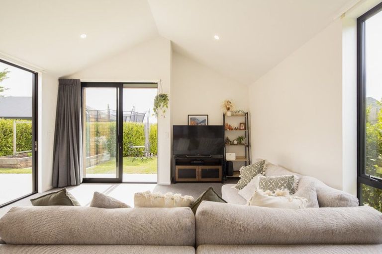 Photo of property in 23 Lauder Street, Lake Hayes, Queenstown, 9304