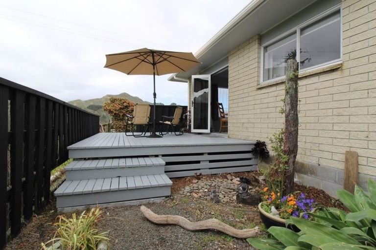 Photo of property in 73 North Street, Mokau, 4376