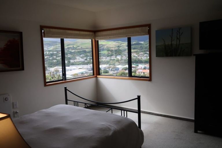 Photo of property in 62a Saint Johns Terrace, Tawa, Wellington, 5028