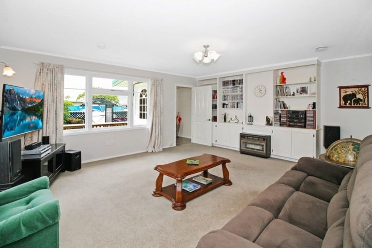 Photo of property in 23 Cowling Road, Hurdon, New Plymouth, 4310