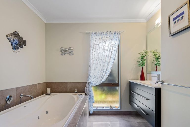 Photo of property in 1 Panache Place, Northwood, Christchurch, 8051