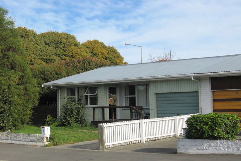 Photo of property in 1b Colman Avenue, Sockburn, Christchurch, 8042