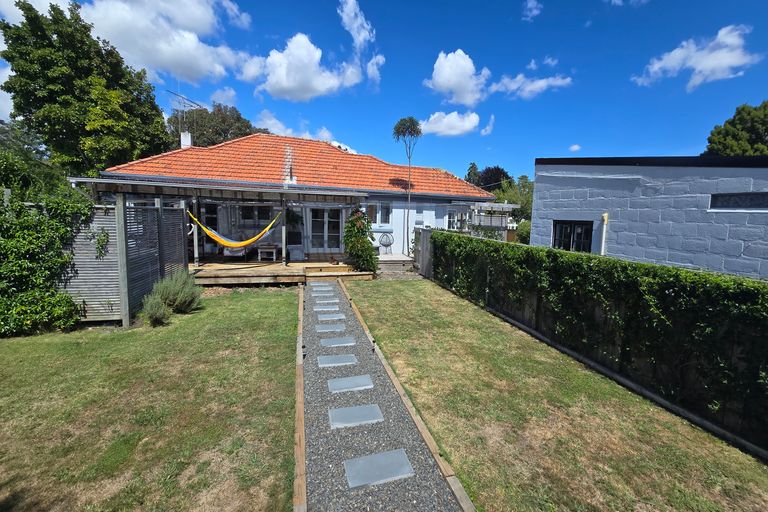 Photo of property in 54 Princes Street, Cambridge, 3434