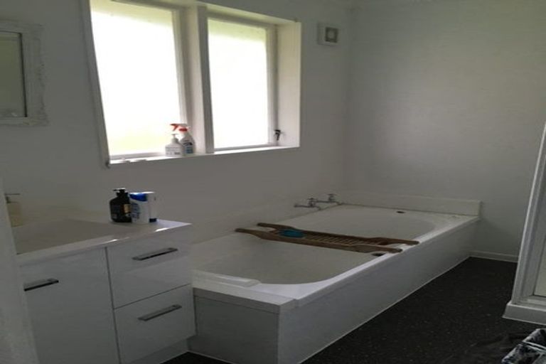 Photo of property in 248 Mill Road, Otaki, 5512