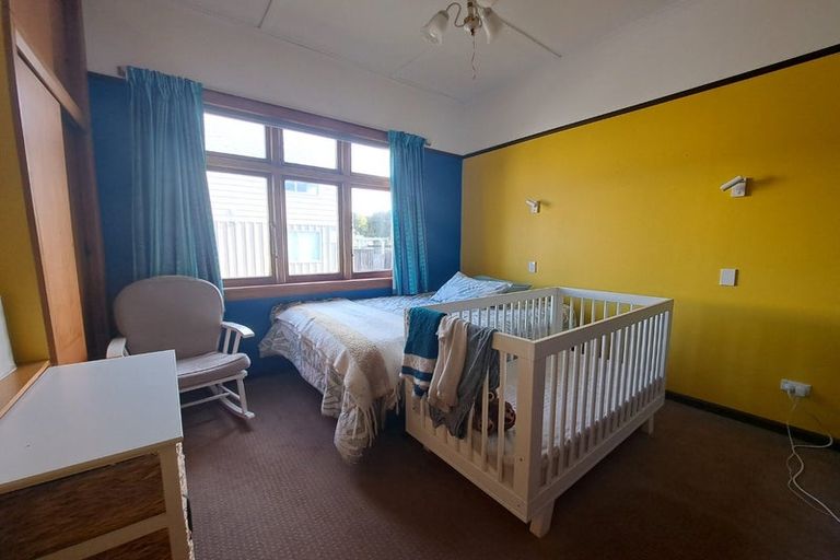 Photo of property in 2 Heretaunga Street, Petone, Lower Hutt, 5012