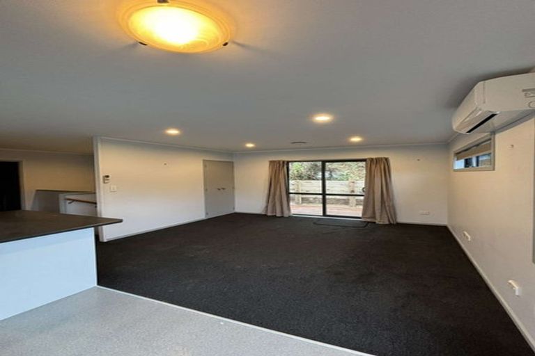 Photo of property in 132-134 George Street, Stokes Valley, Lower Hutt, 5019