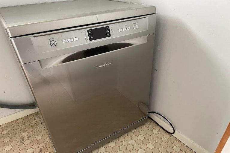 Photo of property in 28 Lewis Street, Glenview, Hamilton, 3206