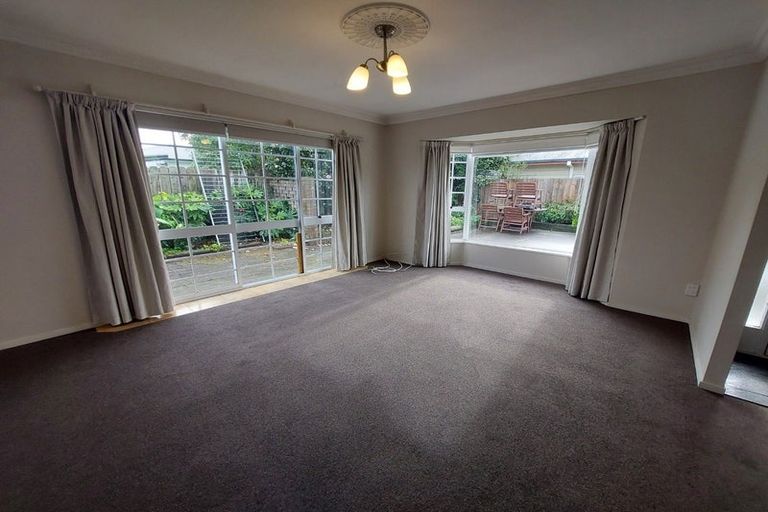 Photo of property in 19 Sandwich Road, St Andrews, Hamilton, 3200