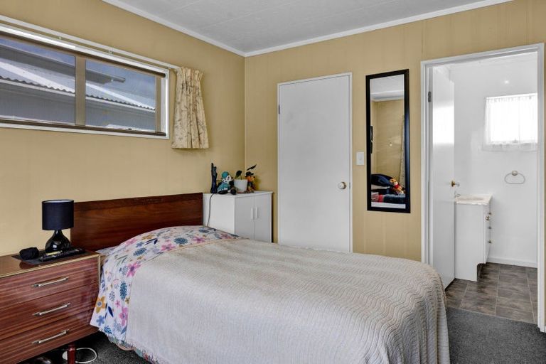 Photo of property in 57 Murray Avenue, Hawera, 4610
