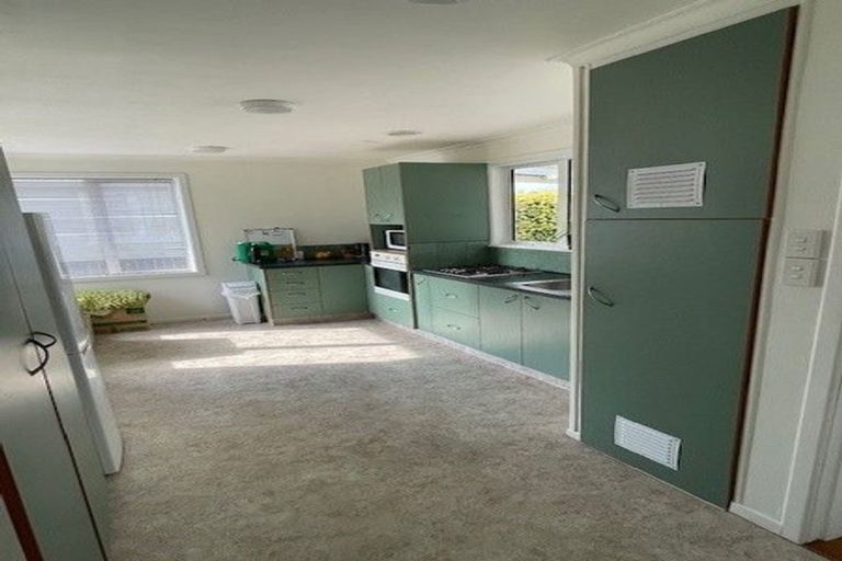 Photo of property in 45 Selwyn Crescent, College Estate, Whanganui, 4500