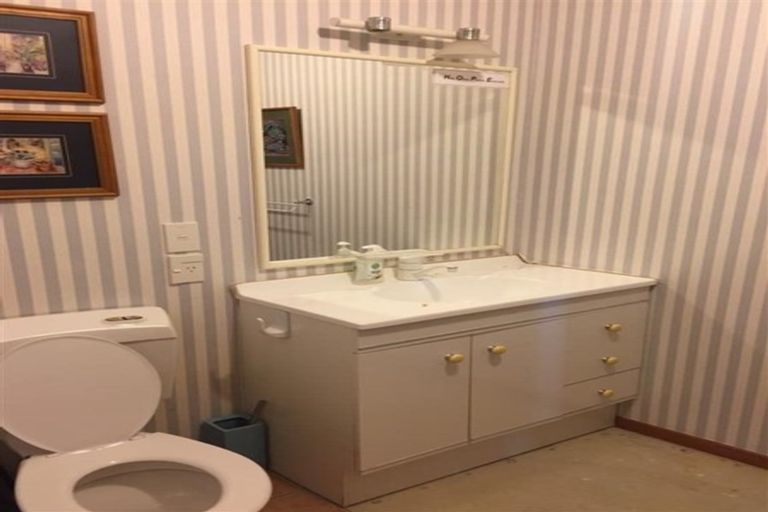 Photo of property in 155 Rockell Road, Whananaki, Hikurangi, 0181