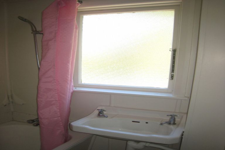 Photo of property in 74-74a Canada Street, Watlington, Timaru, 7910