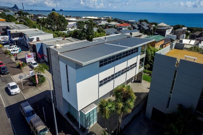 Photo of property in 147a Molesworth Street, New Plymouth, 4312