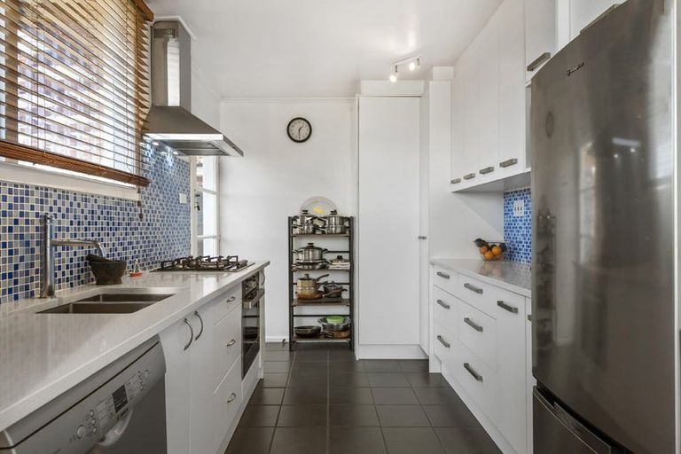 Photo of property in 1/149 Birkdale Road, Birkdale, Auckland, 0626