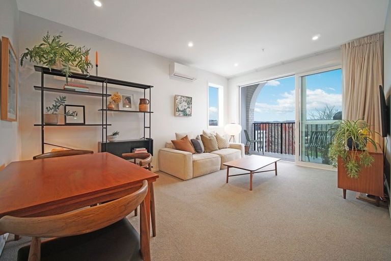 Photo of property in 1817a Great North Road, Avondale, Auckland, 1026