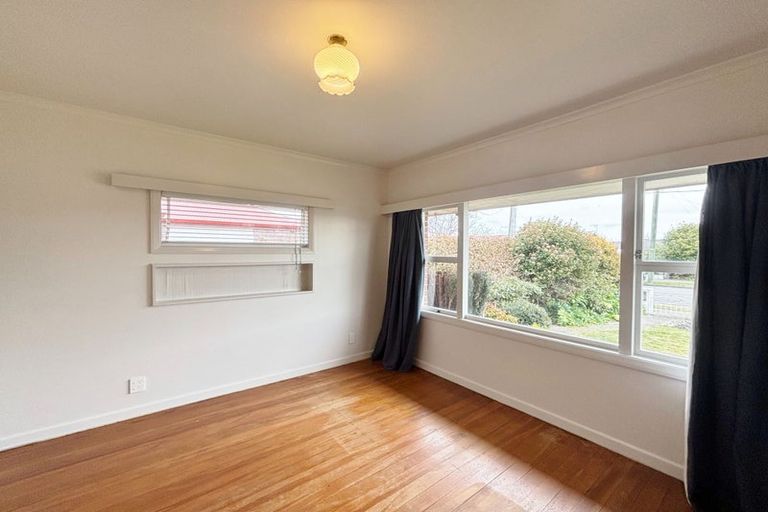 Photo of property in 8 Fatima Street, Redwood, Christchurch, 8051