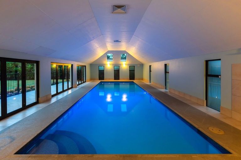 Photo of property in 12 Taunton Green, Papanui, Christchurch, 8052