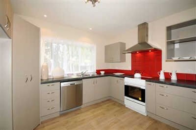 Photo of property in 244 Grahams Road, Bryndwr, Christchurch, 8053