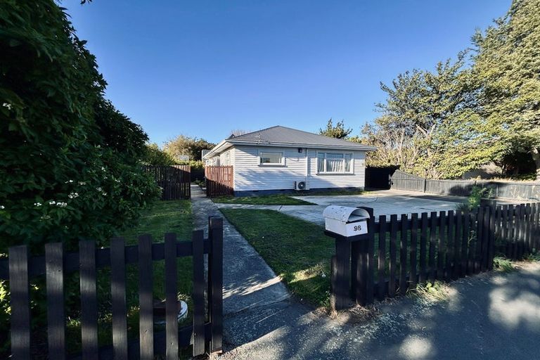 Photo of property in 1/98 Memorial Avenue, Ilam, Christchurch, 8053