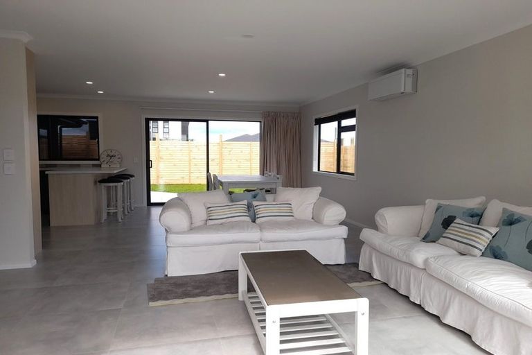 Photo of property in 10 Uku Way, Wharewaka, Taupo, 3330