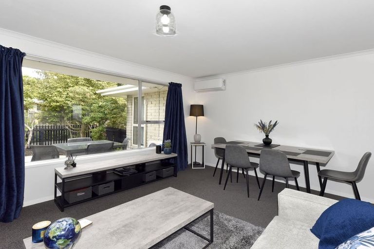 Photo of property in 2/8 Bowen Street, Upper Riccarton, Christchurch, 8041