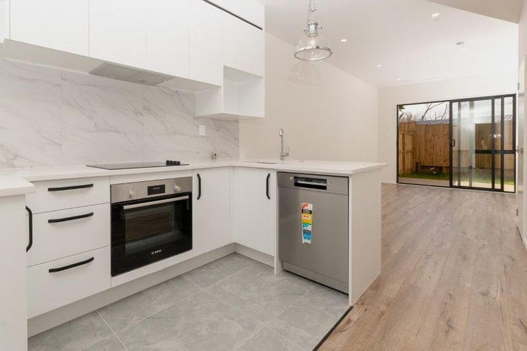 Photo of property in 30/241 Don Buck Road, Massey, Auckland, 0614