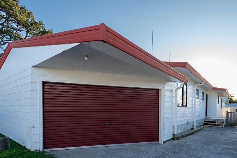 Photo of property in 8a Kingsley Place, Mount Maunganui, 3116