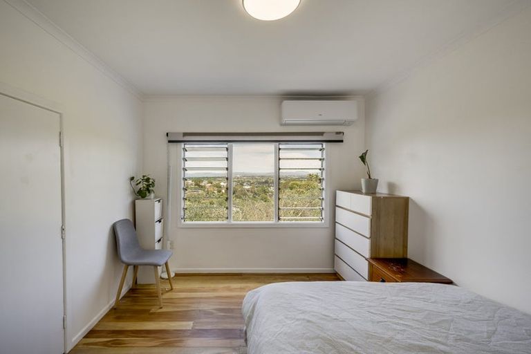 Photo of property in 54 Napier Terrace, Hospital Hill, Napier, 4110