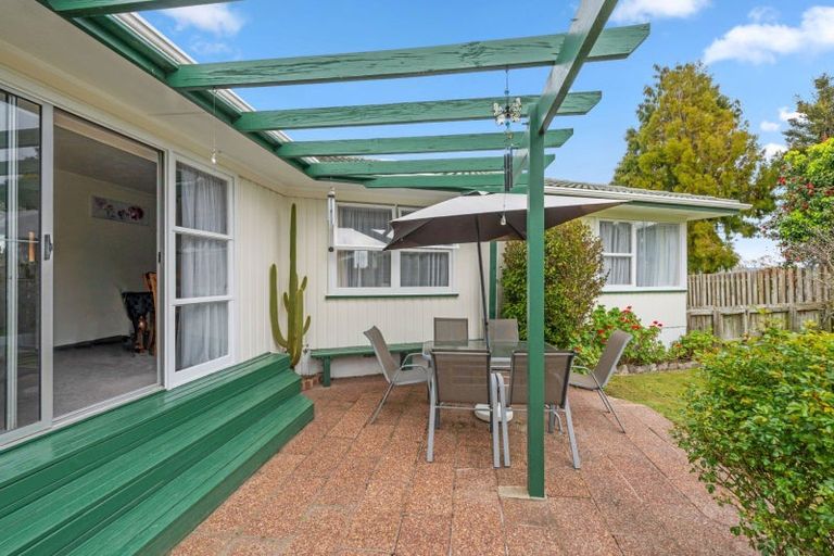Photo of property in 10 Walnut Place, Owhata, Rotorua, 3010