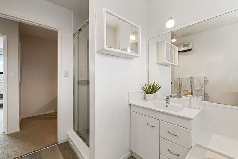 Photo of property in 1/25 Rubens Place, Burnside, Christchurch, 8053