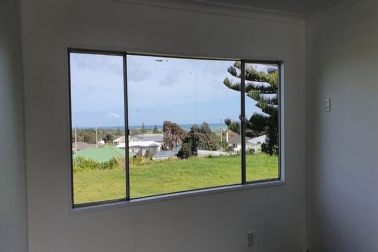 Photo of property in 40 Rangiora Street, Castlecliff, Whanganui, 4501