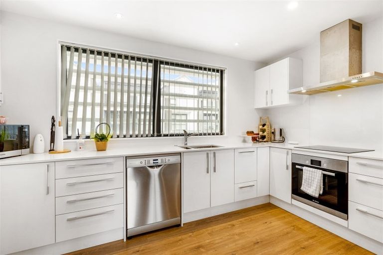 Photo of property in 13 Glenae Lane, Hobsonville, Auckland, 0618